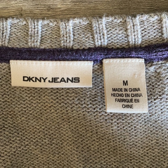 DKNY Sweater - Picture 4 of 5